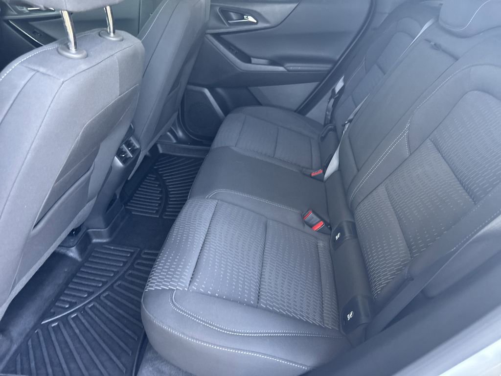 Used 2025 Chevrolet Equinox LT image 30