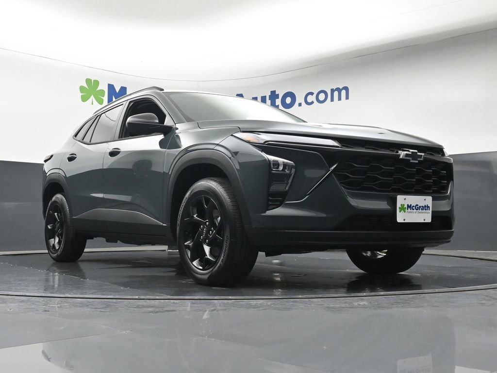 New 2026 Chevrolet Trax LT w/ Driver Confidence Package FWD image 24