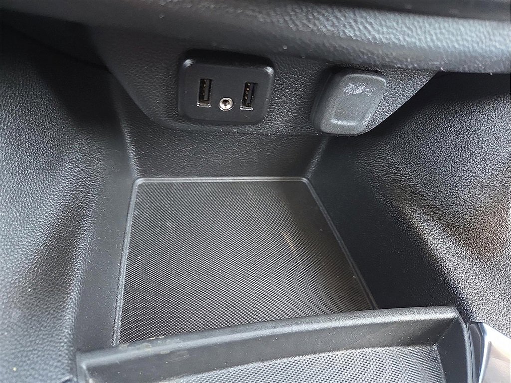 Used 2019 Chevrolet Traverse LS image 16