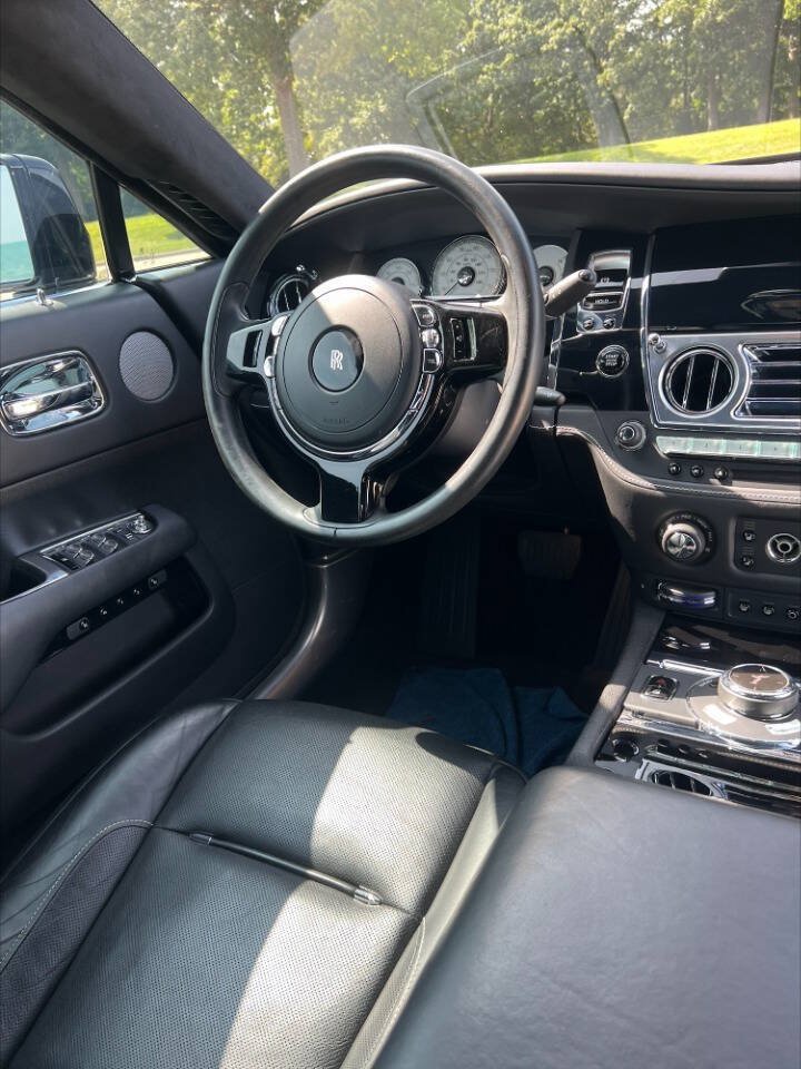 Used 2016 Rolls-Royce Wraith RWD image 20