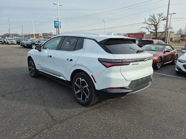 Used 2025 Chevrolet Equinox EV LT w/ Convenience Package image 5