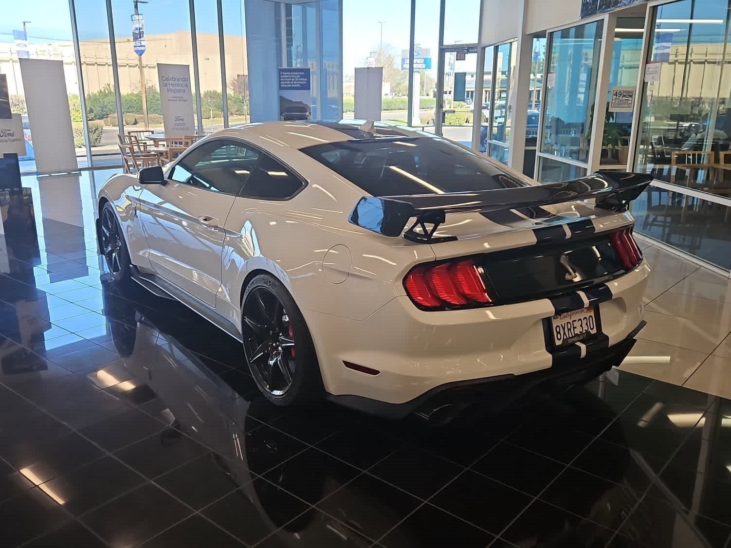 Certified 2020 Ford Mustang Shelby GT500 w/ Carbon Fiber Track Pack image 5