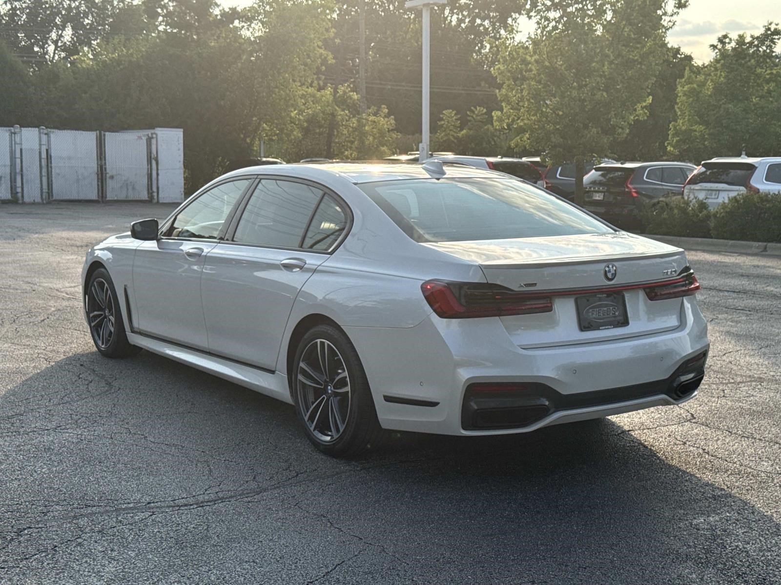 Used 2020 BMW 750i xDrive w/ Executive Package AWD/4WD image 15