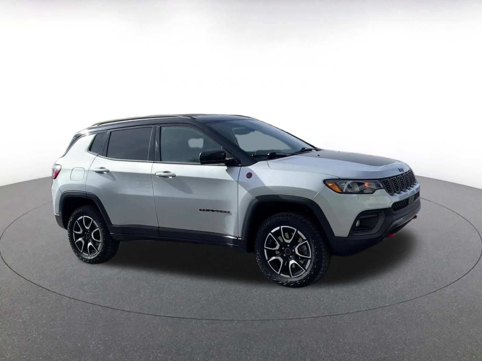 Used 2025 Jeep Compass Trailhawk AWD/4WD video 2