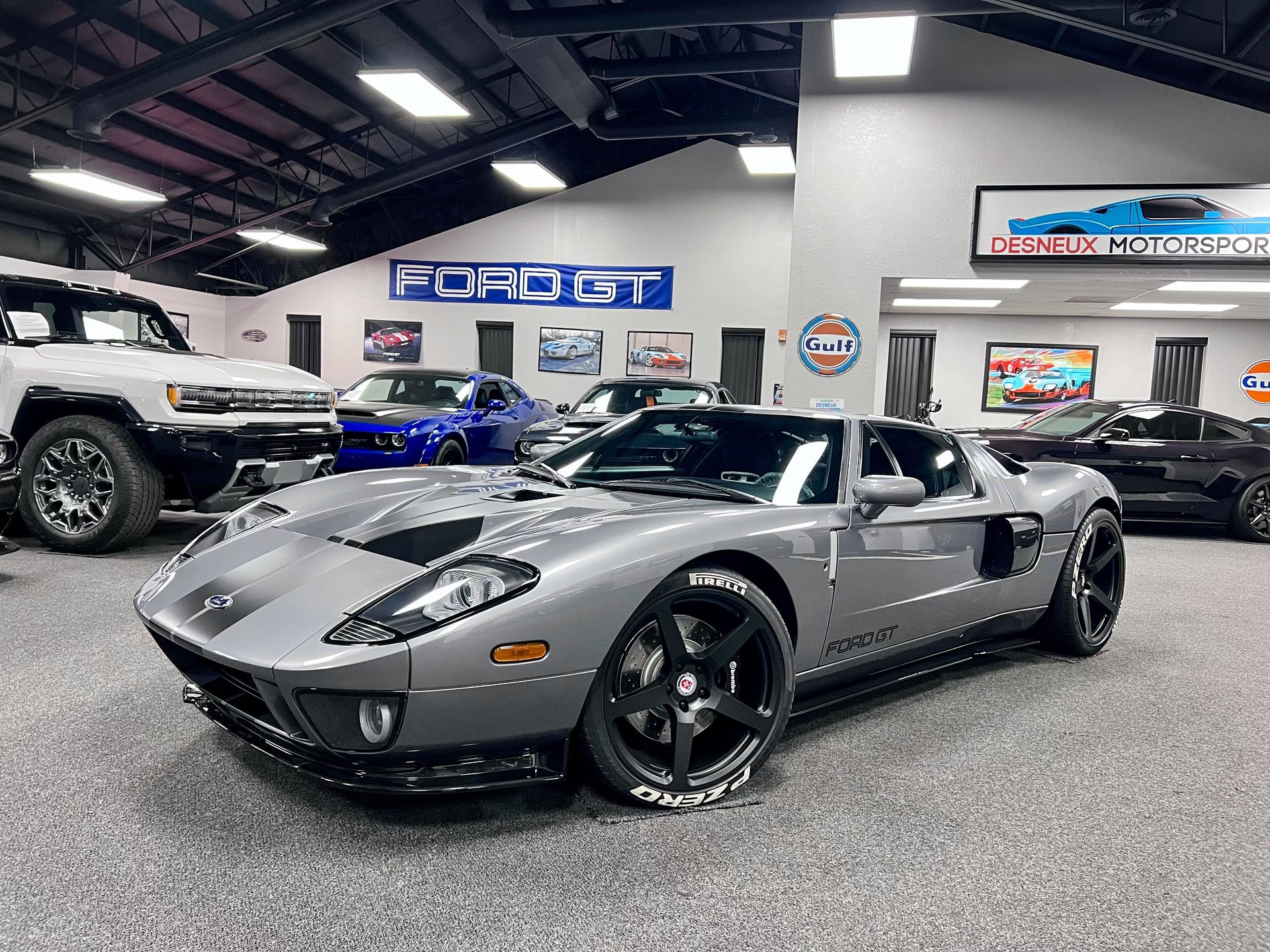 Used 2006 Ford GT RWD image 1