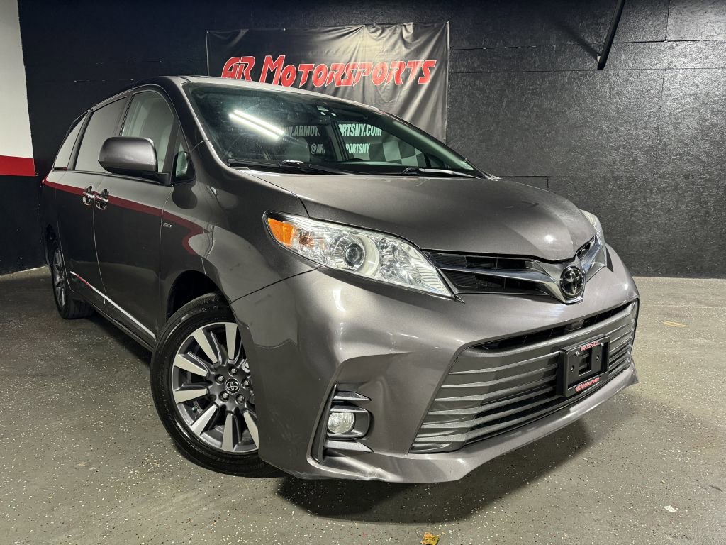 Used 2019 Toyota Sienna XLE image 6