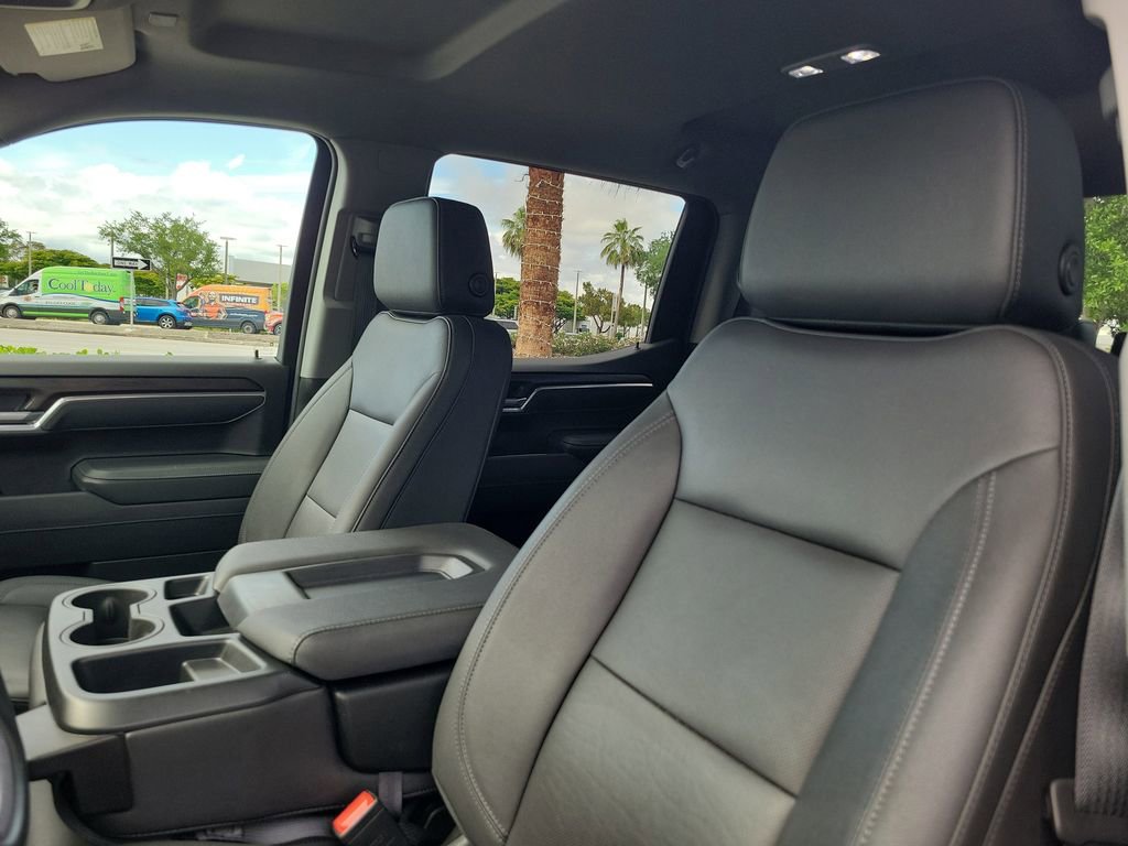 Used 2026 GMC Sierra 1500 SLT AWD/4WD image 22