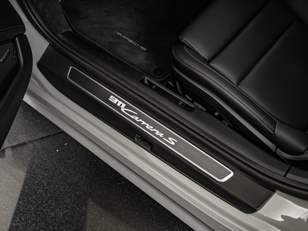 Used 2024 Porsche 911 Carrera S RWD image 53