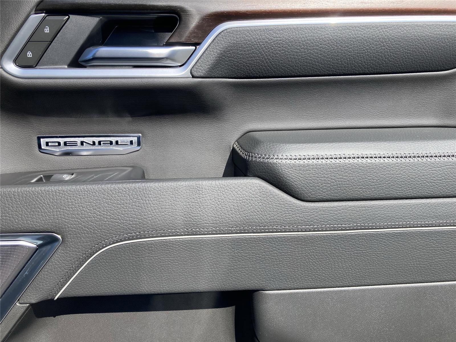 New 2026 GMC Sierra 1500 Denali image 14