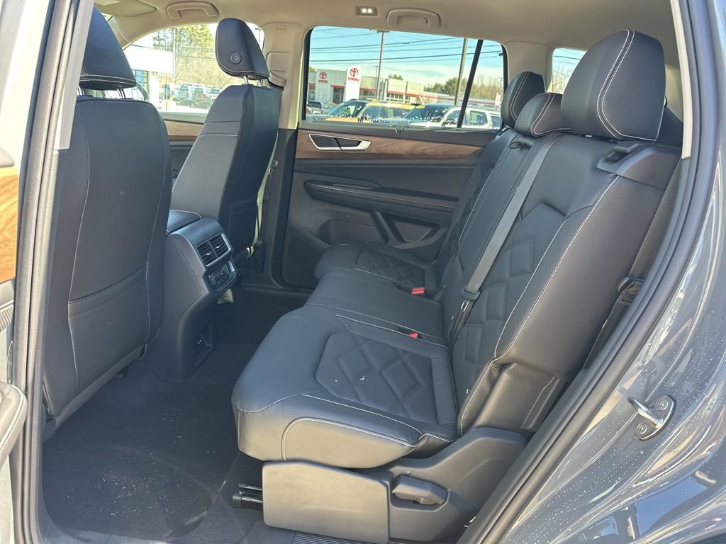 New 2026 Volkswagen Atlas SE image 25