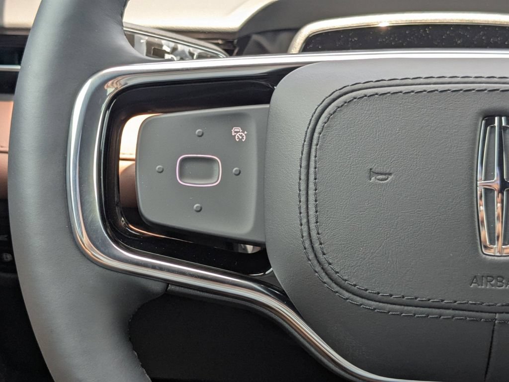 New 2026 Lincoln Nautilus Reserve AWD/4WD image 28