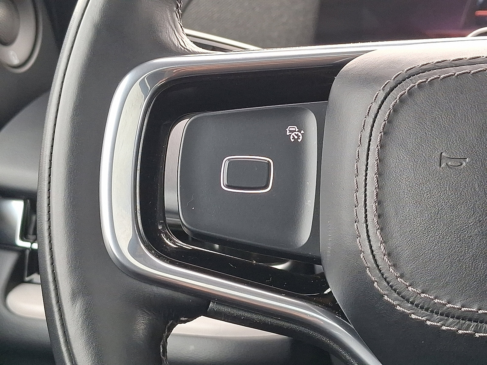 Used 2025 Lincoln Navigator Reserve w/ Jet Appearance Package image 22