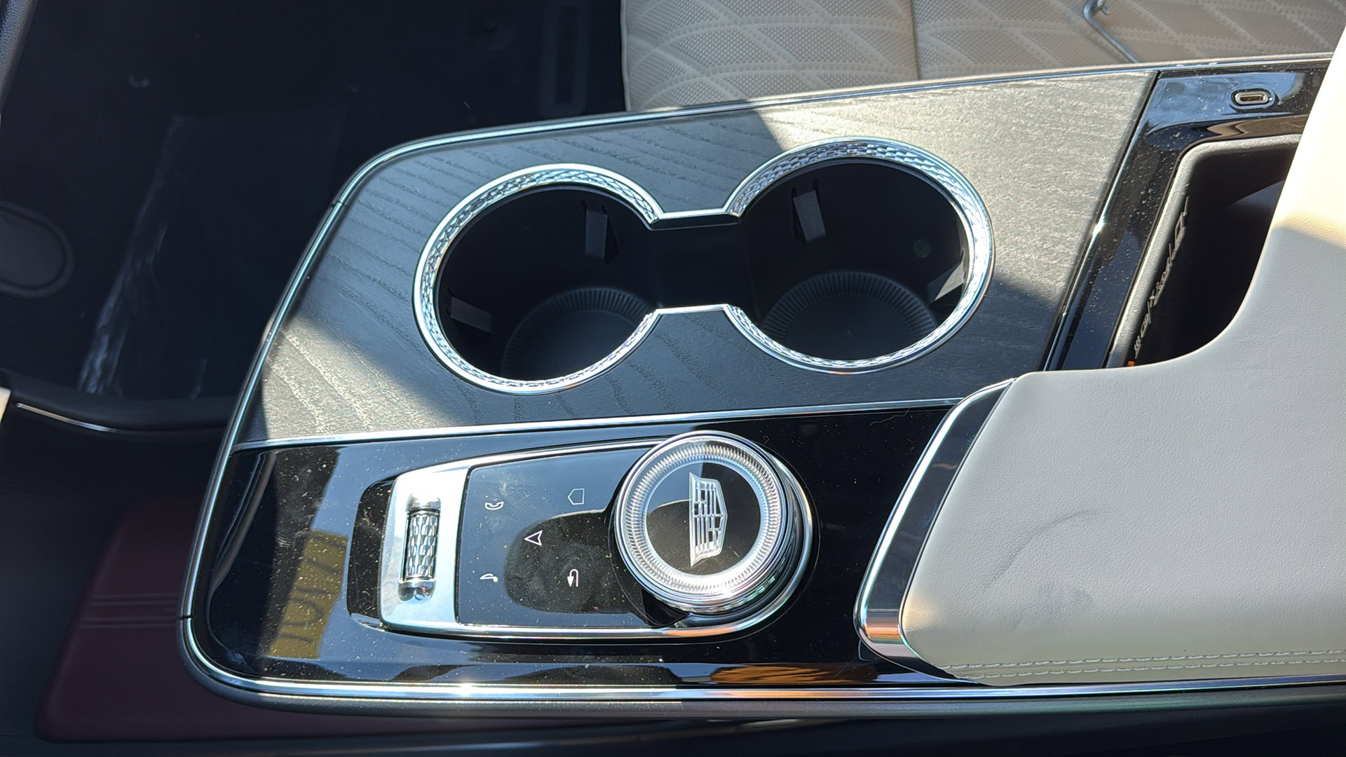 New 2026 Cadillac Lyriq Signature Luxury image 22