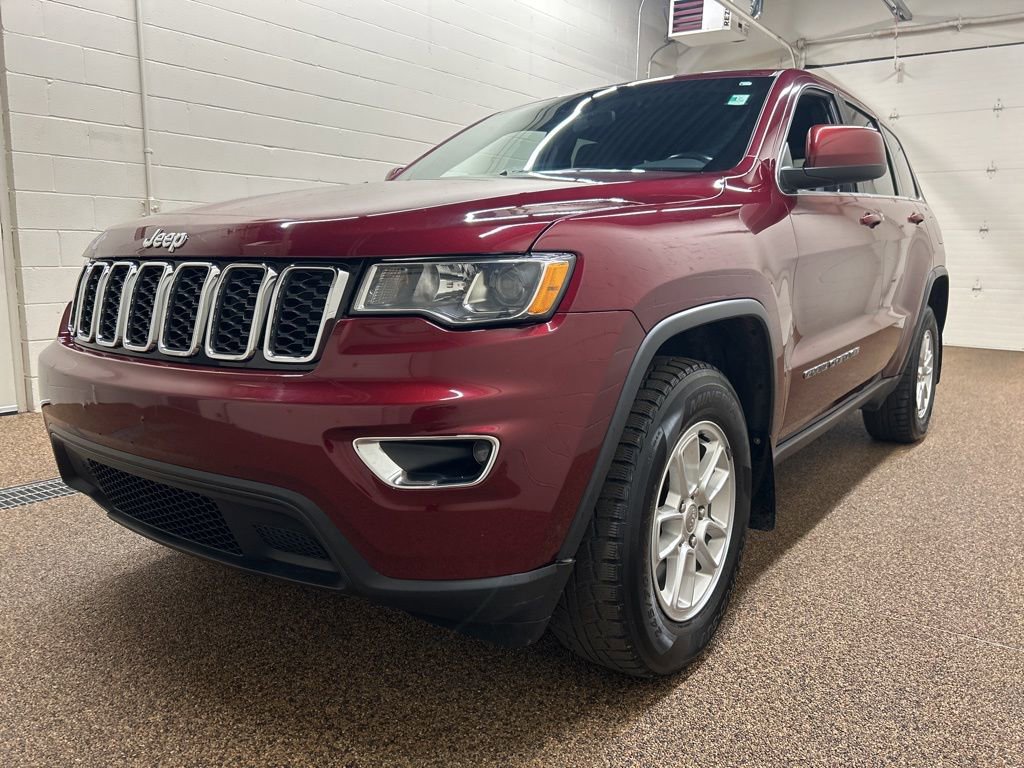 Used 2020 Jeep Grand Cherokee Laredo image 5