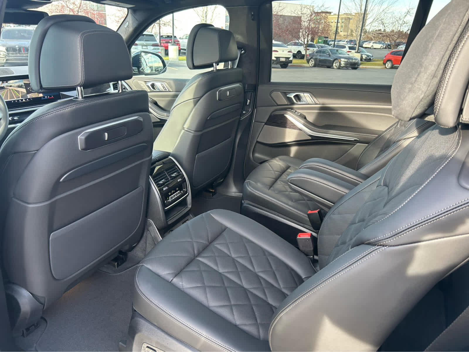 New 2026 BMW X7 xDrive40i w/ M Sport Package image 16