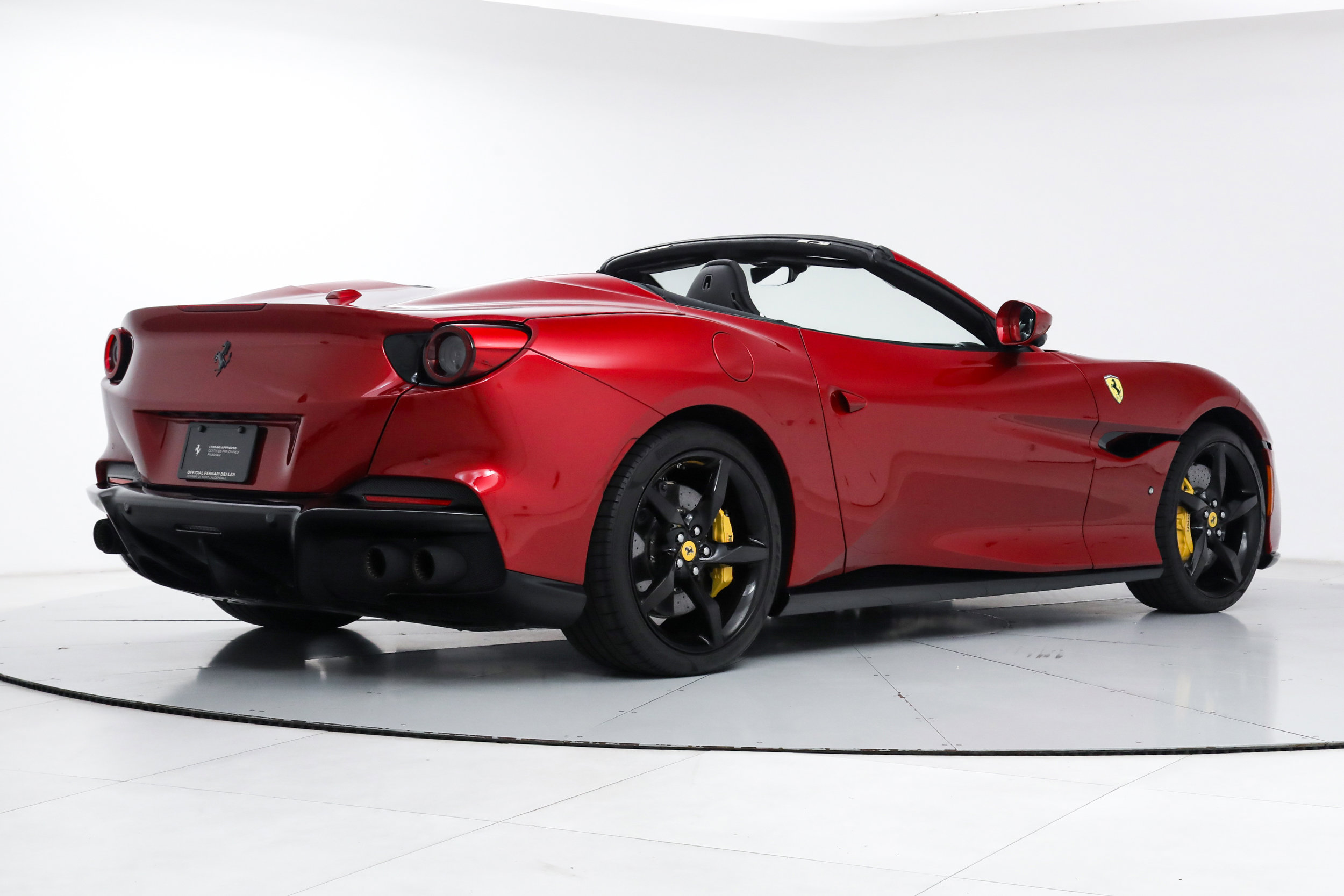 Certified 2023 Ferrari Portofino M RWD image 3