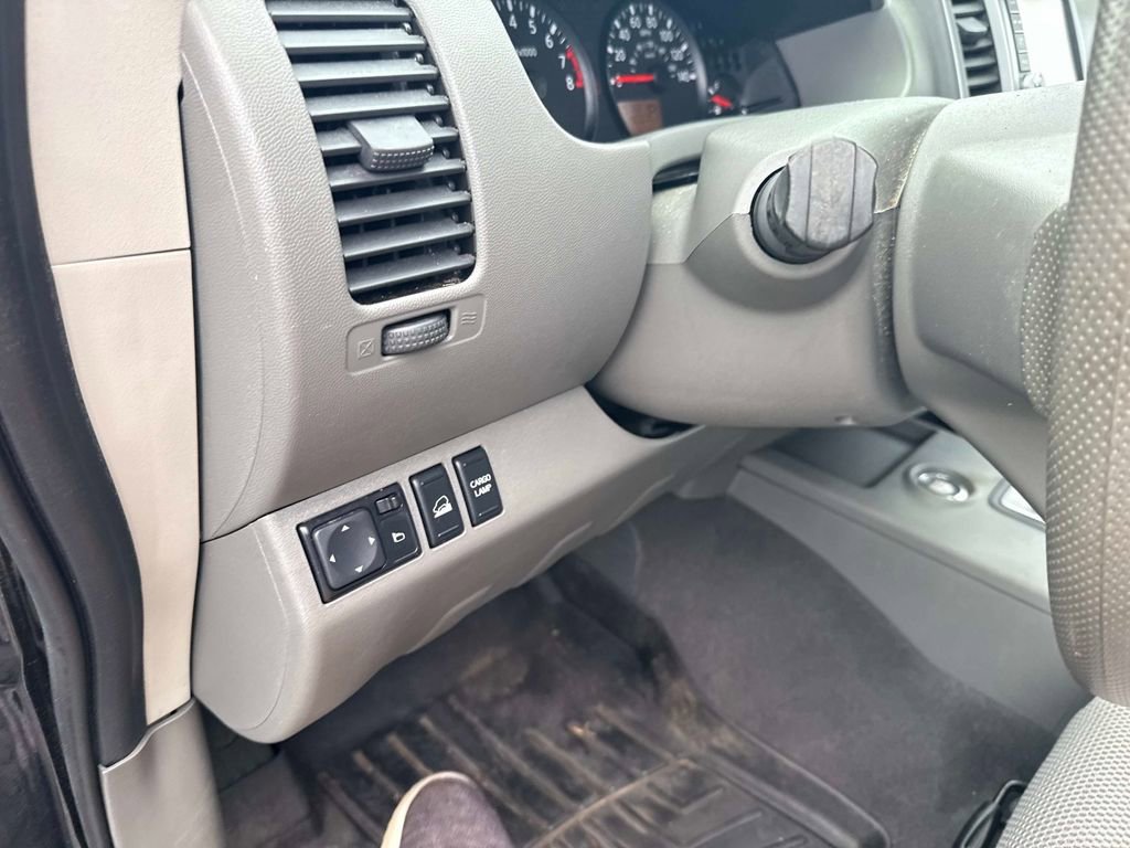 Used 2020 Nissan Frontier SV w/ Midnight Edition Floor Mats AWD/4WD image 19