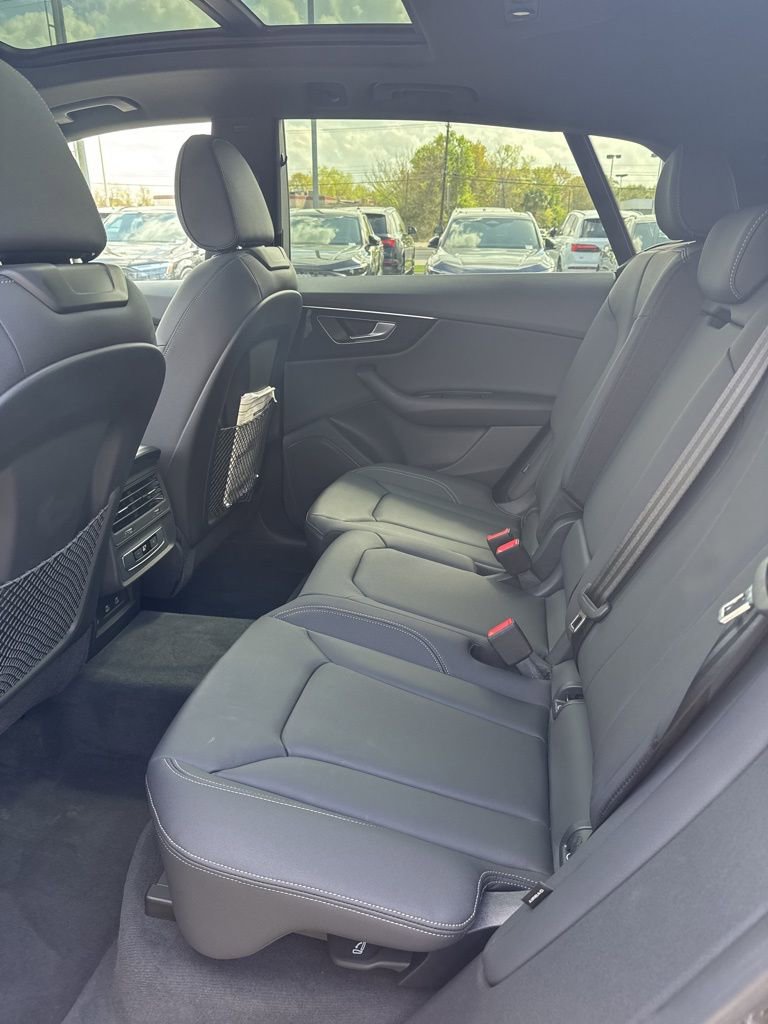 Used 2025 Audi Q8 Premium w/ Black Optic Package image 12