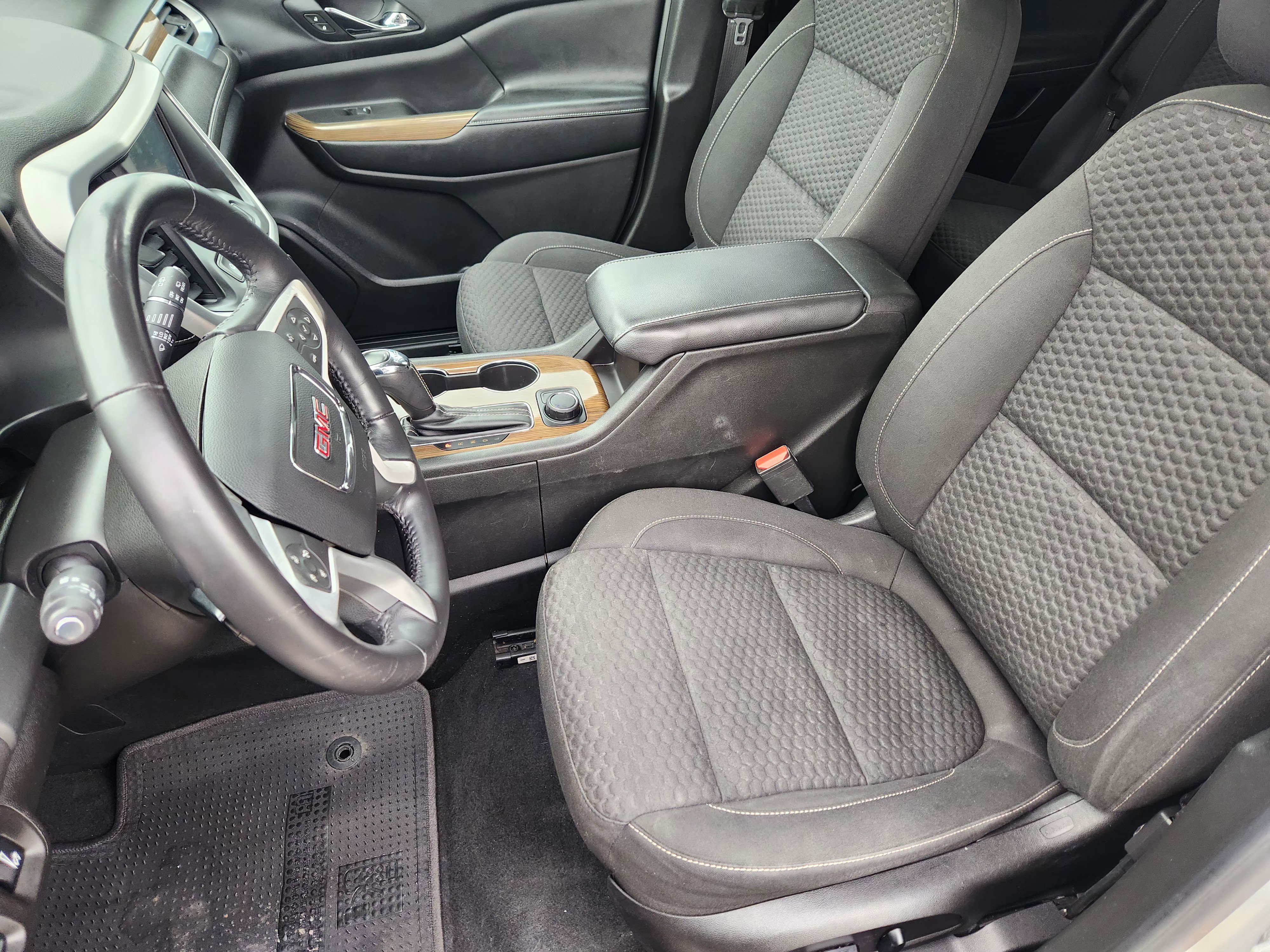 Used 2018 GMC Acadia SLE w/ Driver Alert Package I FWD image 13