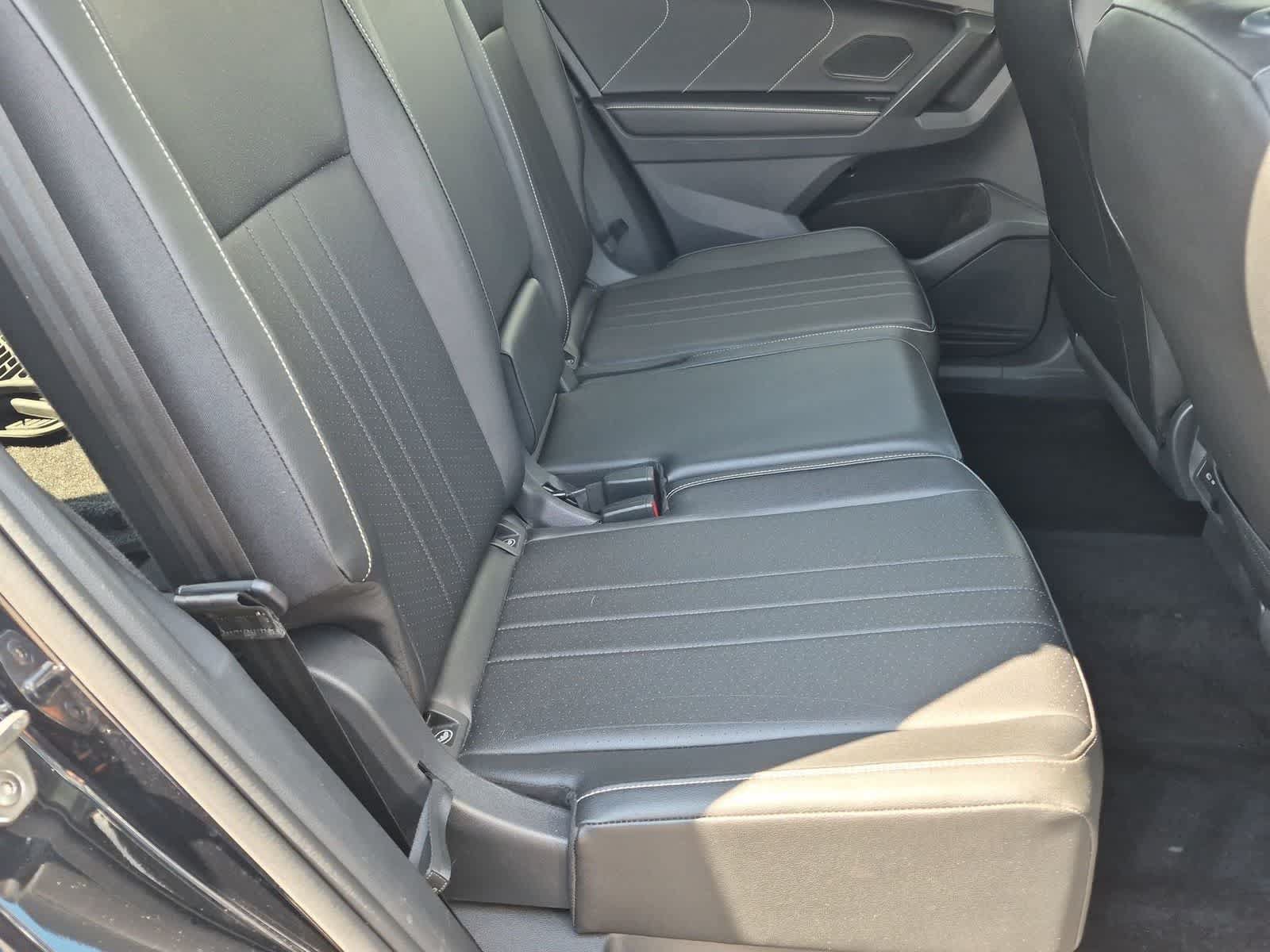 Used 2023 Volkswagen Tiguan SE AWD/4WD image 20