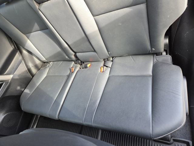 Used 2017 Toyota RAV4 Limited image 27