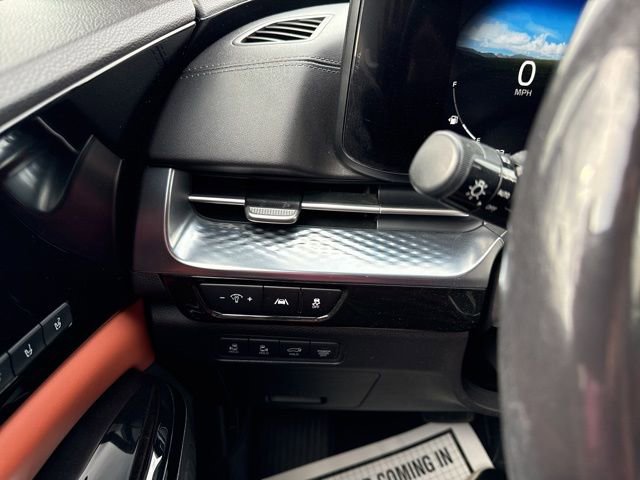 Used 2022 Kia Carnival SX Prestige image 12