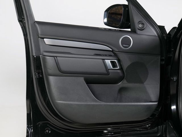 Certified 2025 Land Rover Discovery Dynamic SE AWD/4WD image 27