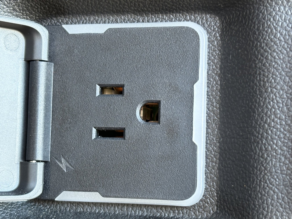 Used 2022 Chevrolet Tahoe High Country w/ Premium Package 2 image 28