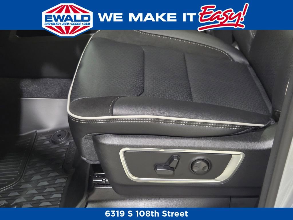 New 2026 RAM 1500 Laramie w/ Night Edition AWD/4WD image 13