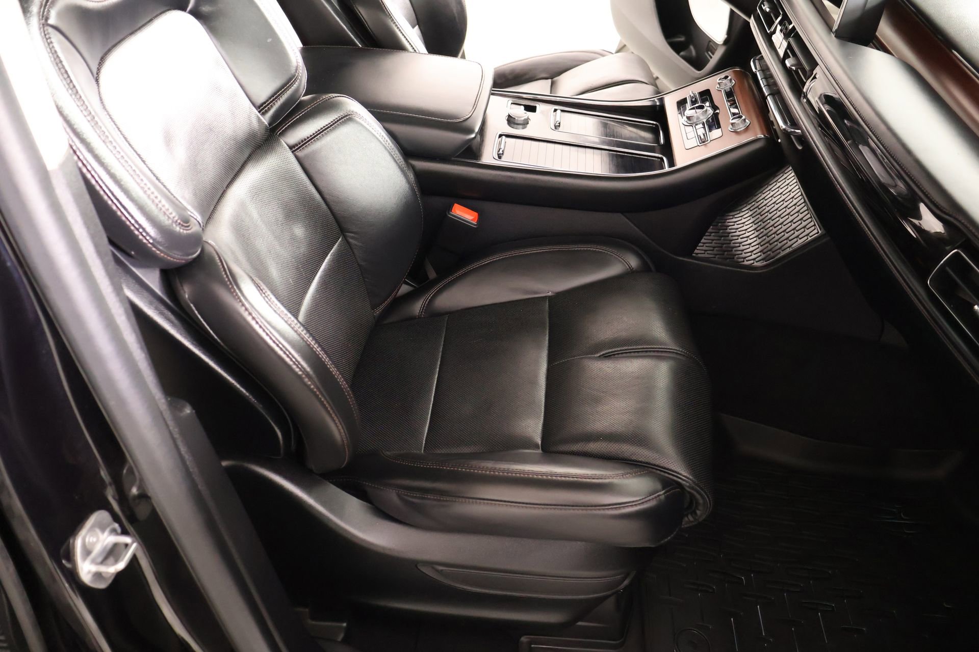 Used 2021 Lincoln Aviator Reserve w/ Equipment Group 202A image 14