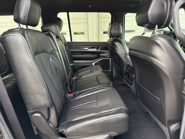 Used 2022 Jeep Wagoneer Series II w/ Premium Group I image 12