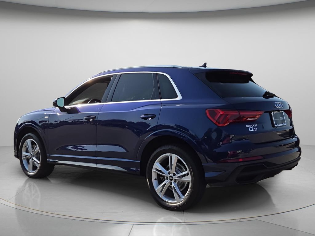 Used 2023 Audi Q3 2.0T Premium Plus w/ Premium Plus Package AWD/4WD image 6