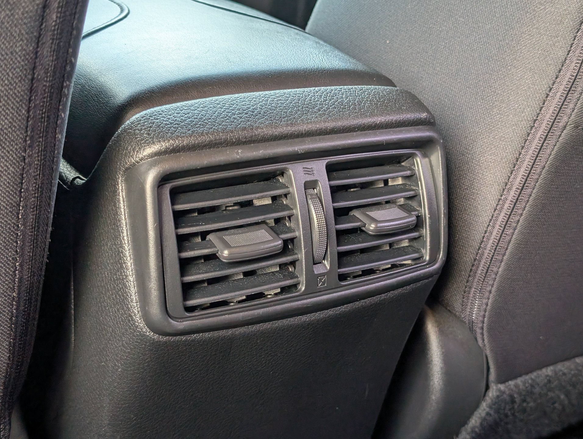 Used 2019 Nissan Rogue Sport SV FWD image 15