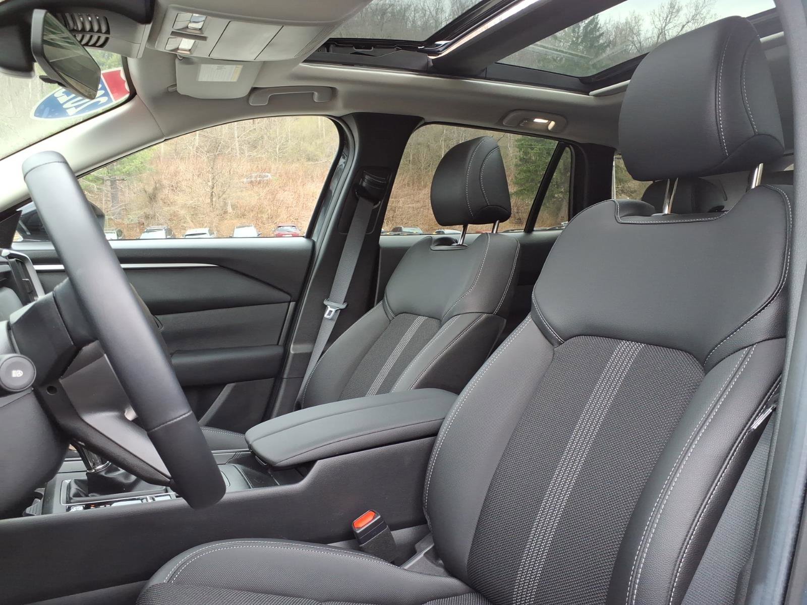 Used 2025 MAZDA CX-50 AWD 2.5 S w/ Cargo Package image 5