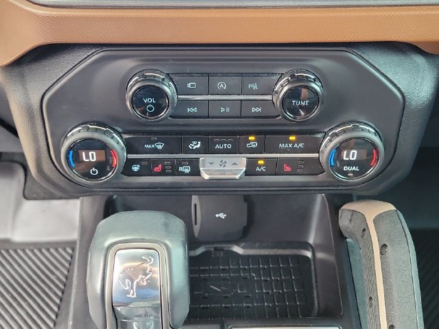 Used 2024 Ford Bronco Outer Banks AWD/4WD image 21