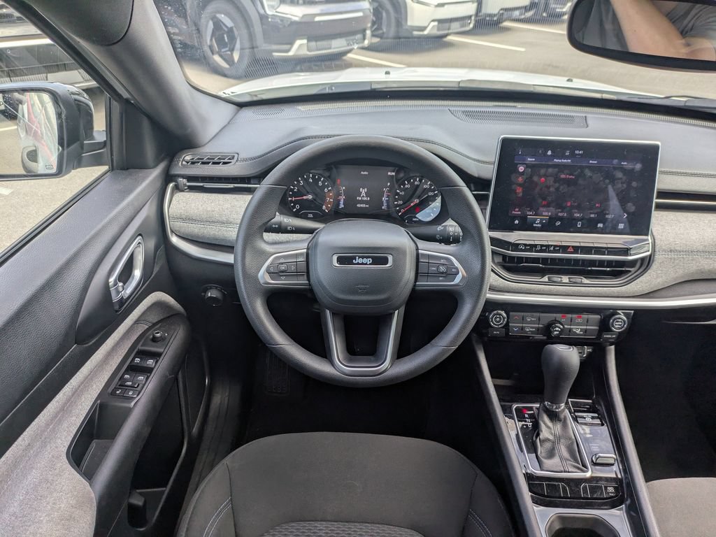 Used 2023 Jeep Compass Sport AWD/4WD image 16