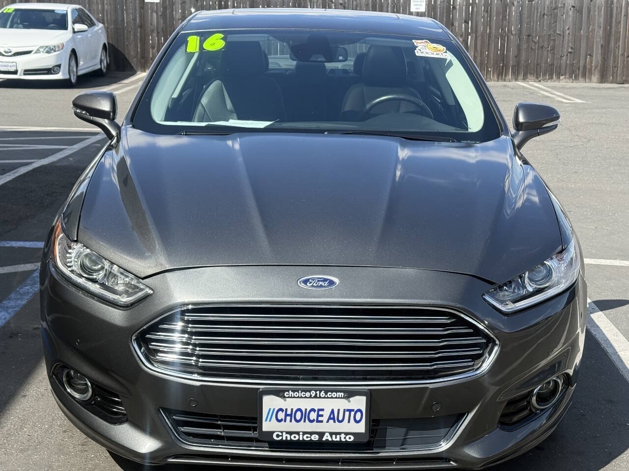 Used 2016 Ford Fusion Energi Titanium w/ Driver Assist Package FWD image 3