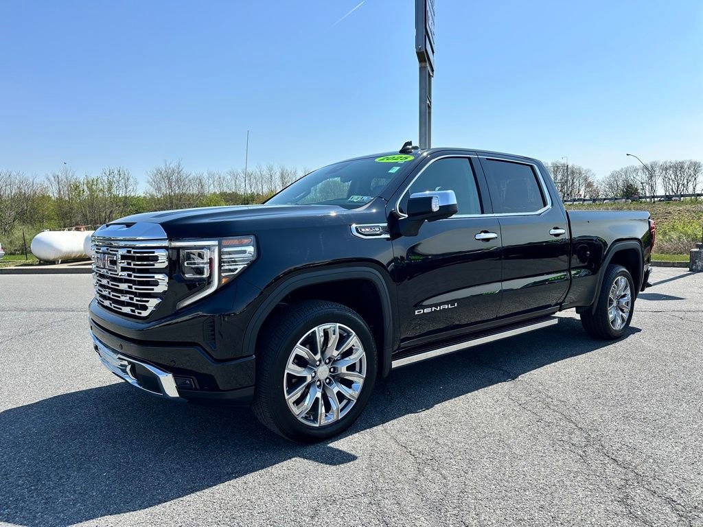 Used 2025 GMC Sierra 1500 Denali w/ Denali Reserve Package image 2