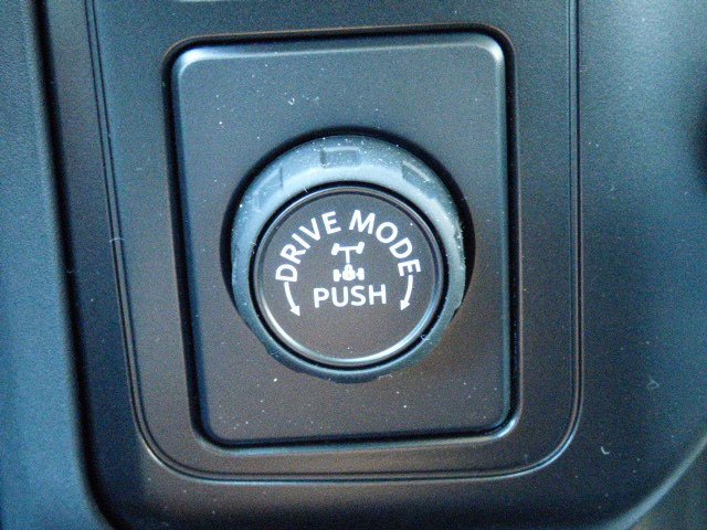 New 2026 Ford F350 XL w/ XL Chrome Package image 14