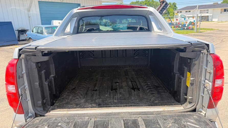 Used 2011 Chevrolet Avalanche LS w/ Regional Value Package RWD image 16