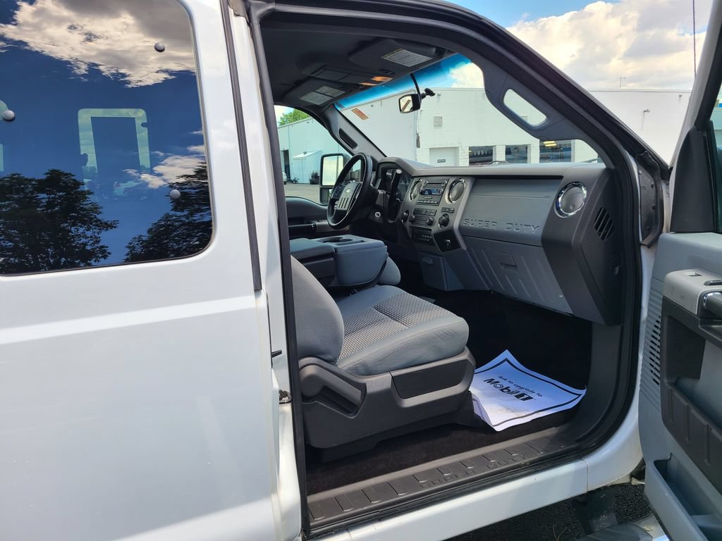 Used 2015 Ford F250 XLT w/ XLT Value Package AWD/4WD image 12
