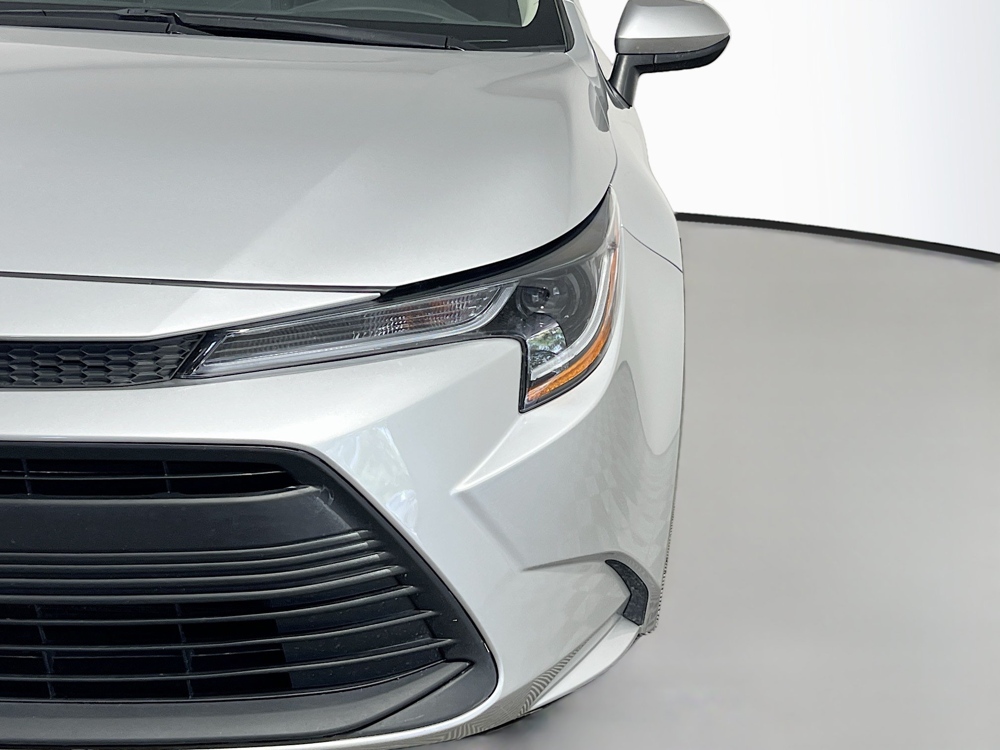 Used 2024 Toyota Corolla LE FWD image 12
