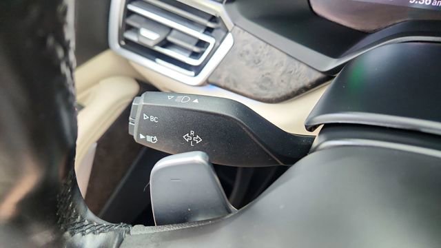 Used 2022 BMW X5 xDrive45e w/ M Sport Package image 41