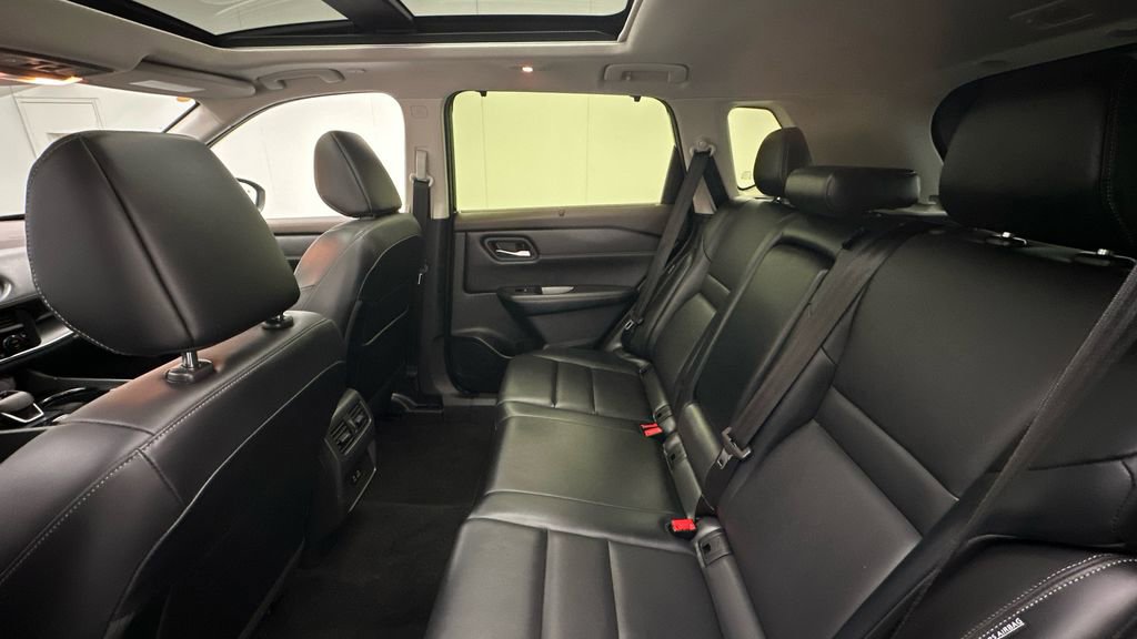 Certified 2023 Nissan Rogue SV w/ SV Premium B Package image 10