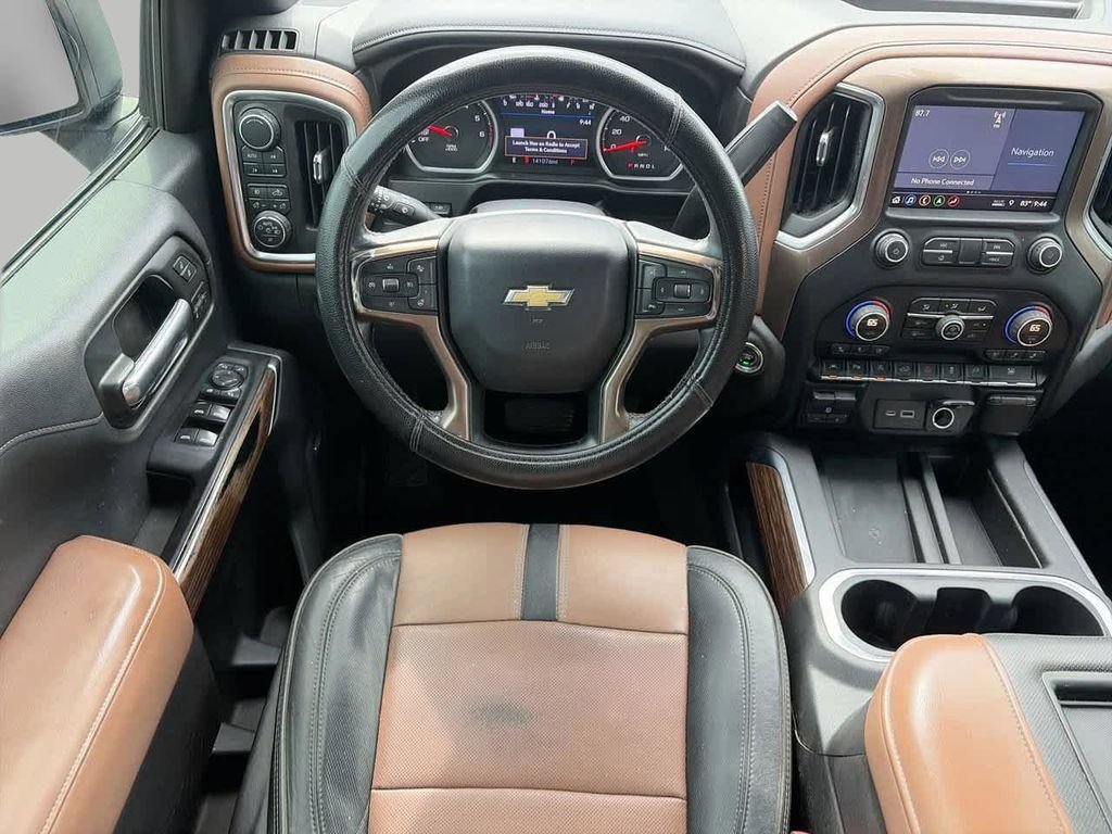 Used 2019 Chevrolet Silverado 1500 High Country w/ Technology Package AWD/4WD image 11