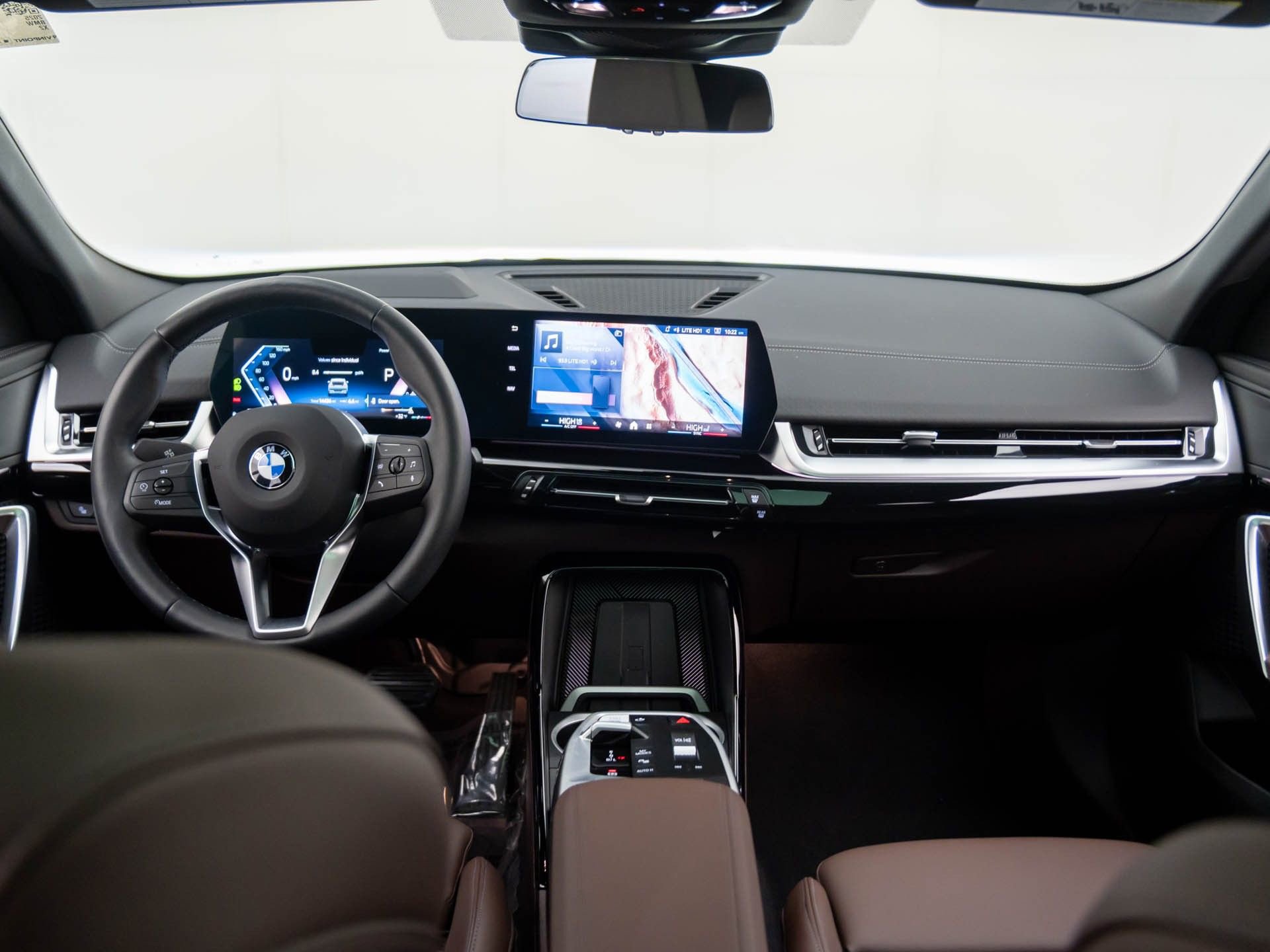Certified 2025 BMW X2 xDrive28i image 10