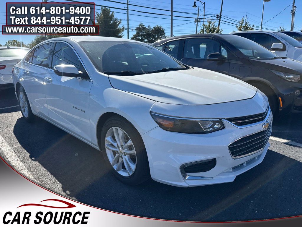 Used 2018 Chevrolet Malibu LT FWD image 1