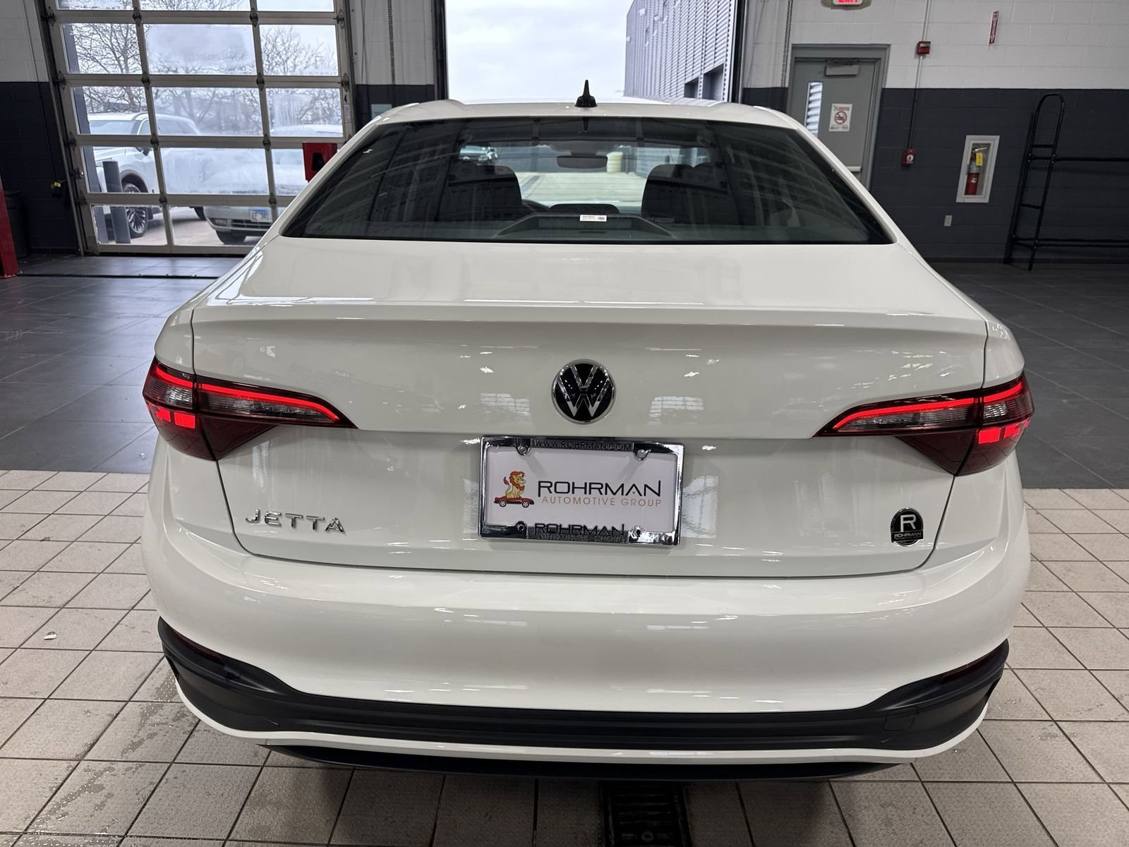 Used 2024 Volkswagen Jetta S image 37