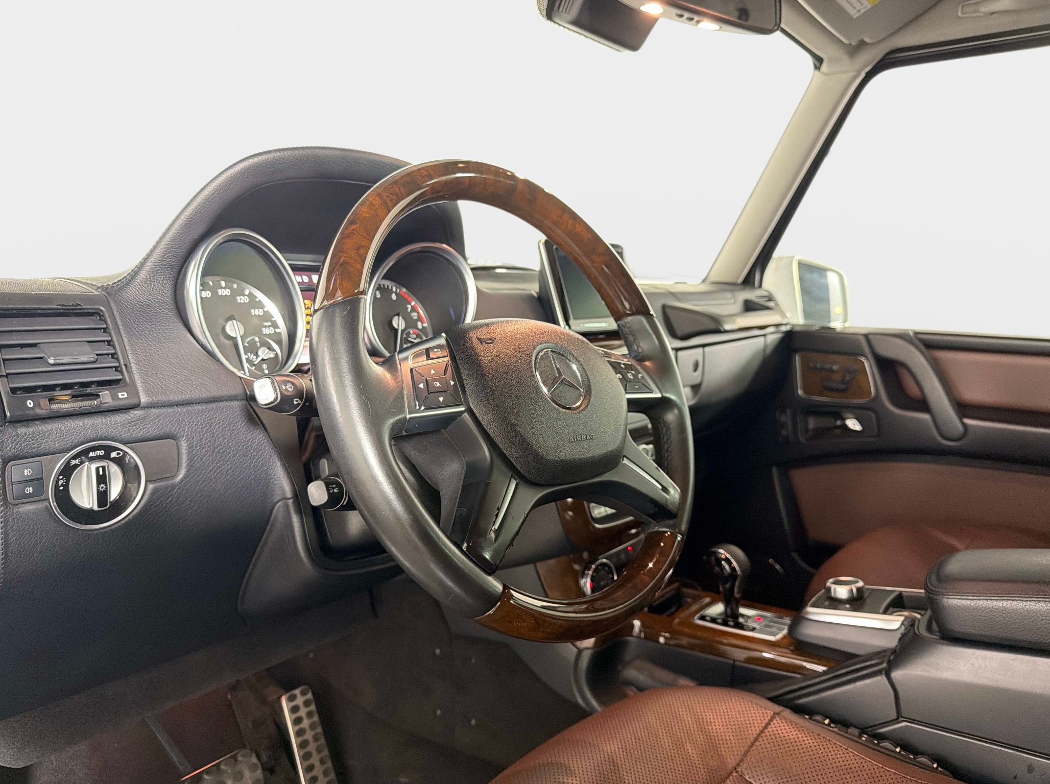 Used 2014 Mercedes-Benz G 550 image 38