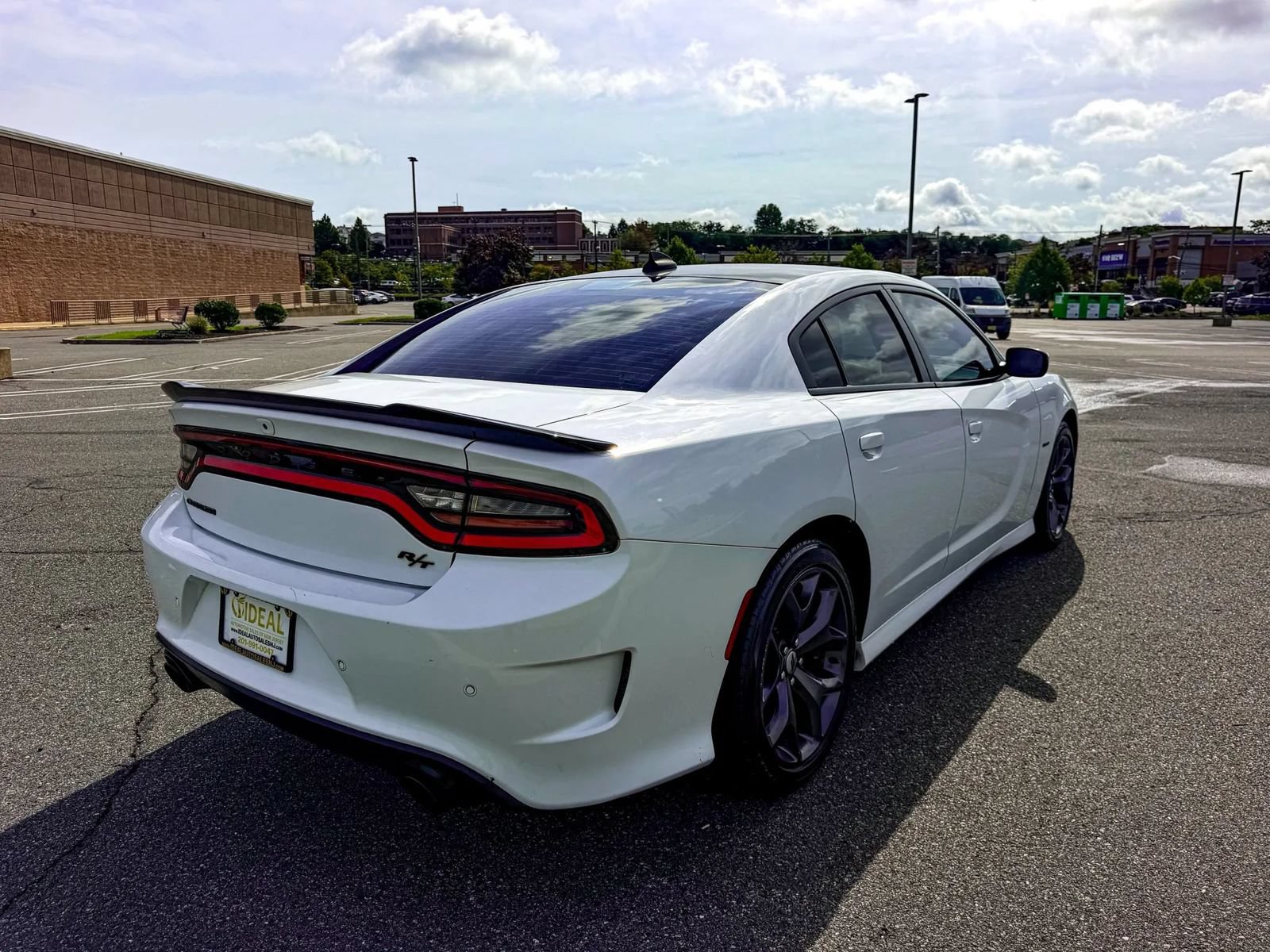 Used 2019 Dodge Charger R/T RWD image 4